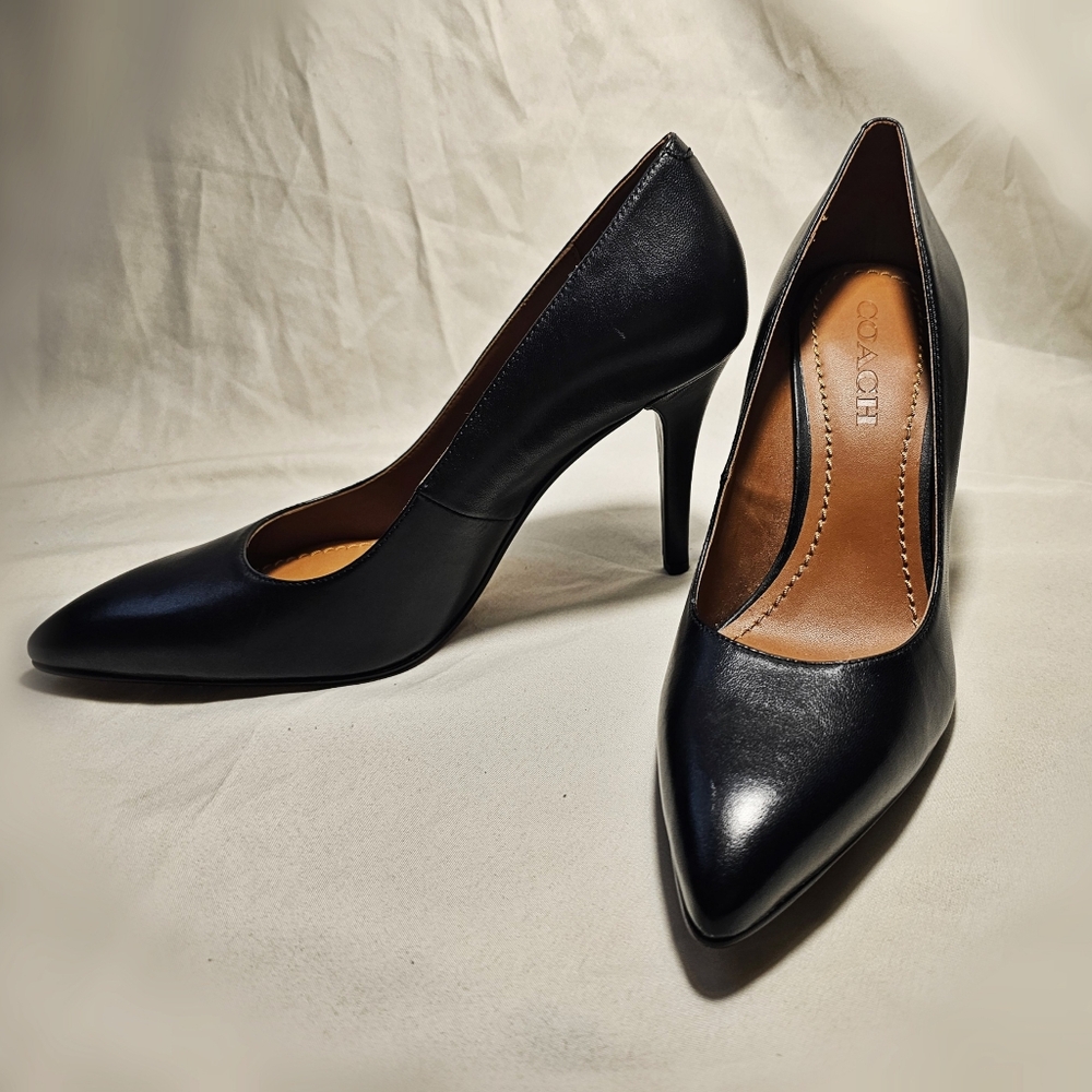 Coach Black Samantha Heels - Picture 4 of 9